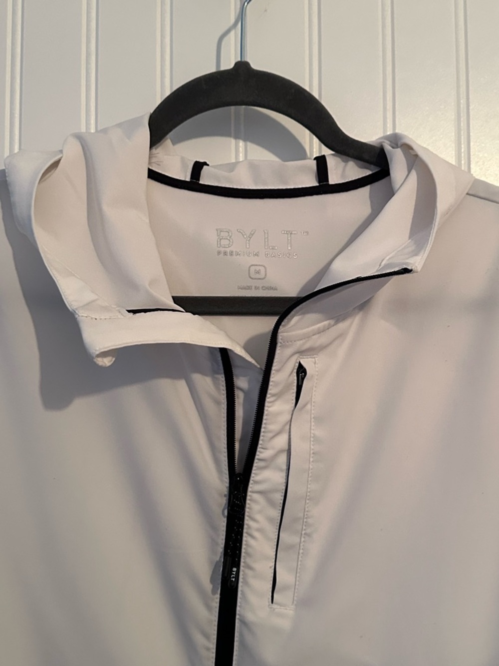 BYLT Premium Basics Women’s Flow Lightweight White Hooded Jacket Medium GUC - Picture 9 of 10